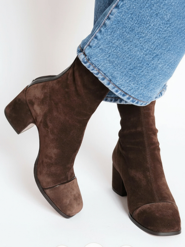 Sophie – Stylish Heeled Boots